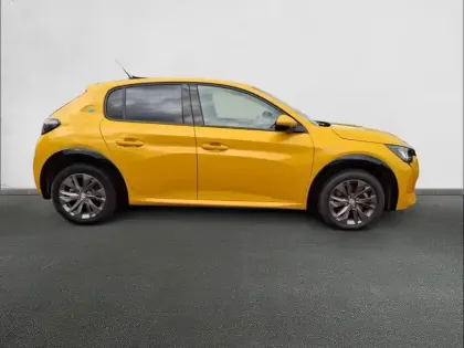 Photo 32 Peugeot 208 Gén. II Ph1 NG Allure Business 5