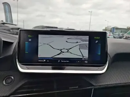 Photo 56 Peugeot 208 Gén. II Ph1 NG Allure Business 5