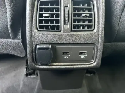 Photo 26 Renault Captur  E-Tech 145 - 21