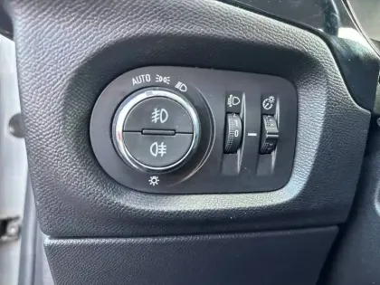 Photo 14 Opel Corsa  Electrique 136 ch & Batterie 50 kw/h