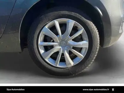 Photo 10 Opel Corsa Gén. VI Ph1 Edition 5