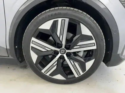 Photo 29 Renault Megane Gén. V (BCB) Ph1 Iconic 5