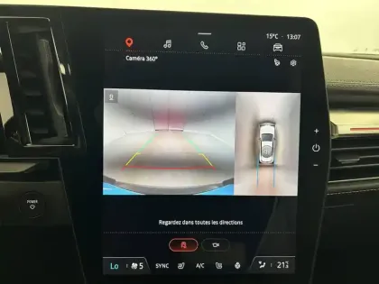 Photo 32 Renault Megane Gén. V (BCB) Ph1 Iconic 5