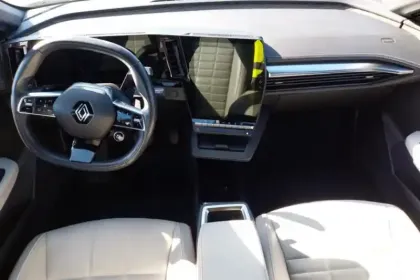 Photo 8 Renault Megane  E-Tech EV60 220 ch super charge