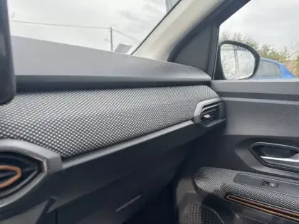 Photo 27 Dacia Sandero  TCe 90