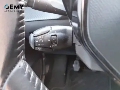 Photo 14 Peugeot 208  PureTech 100 S&S BVM6