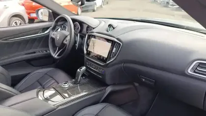 Photo 25 Maserati Ghibli  L4 330 ch Hybrid