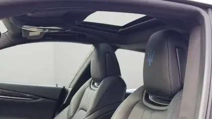 Photo 21 Maserati Ghibli  L4 330 ch Hybrid