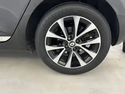 Photo 19 Renault Clio Gén. V (BJA) Ph1 Intens 5