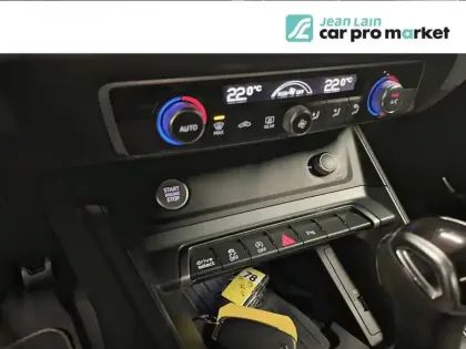 Photo 20 Audi Q3  45 TFSI 230 ch S tronic 7 Quattro