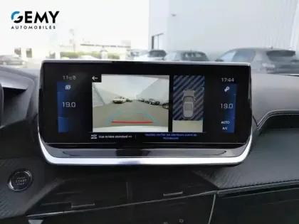 Photo 11 Peugeot 2008  PureTech 130 S&S EAT8