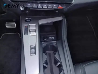 Photo 13 Peugeot 308  PureTech 130ch S&S EAT8