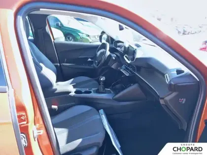 Photo 12 Peugeot 2008  PureTech 100 S&S BVM6