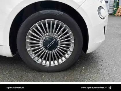 Photo 16 Fiat 500  e 95 ch