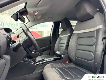 Photo 9 Citroën C4 e- 136 ch Automatique