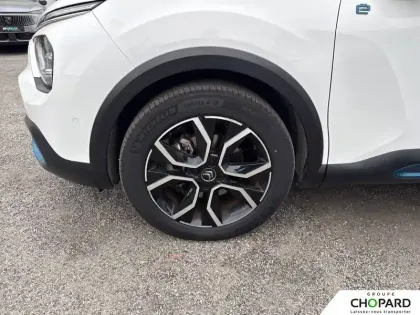 Photo 11 Citroën C4 e- 136 ch Automatique