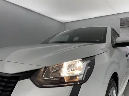 Photo 24 Peugeot 208  BLUEHDI 100 S&S BVM6