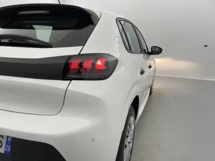 Photo 48 Peugeot 208  BLUEHDI 100 S&S BVM6