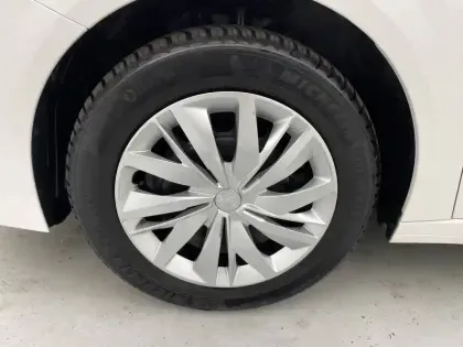 Photo 41 Peugeot 208  BLUEHDI 100 S&S BVM6