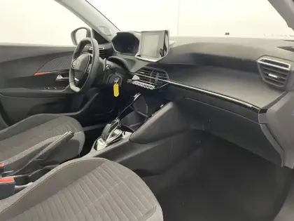 Photo 41 Peugeot 2008  BlueHDi 130 S&S EAT8