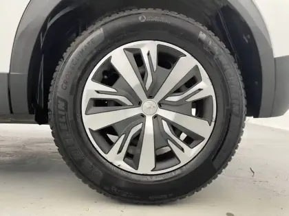 Photo 27 Peugeot 2008  BlueHDi 130 S&S EAT8