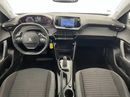 Photo 38 Peugeot 2008  BlueHDi 130 S&S EAT8