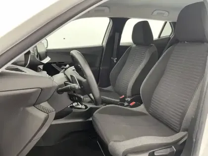 Photo 22 Peugeot 2008  BlueHDi 130 S&S EAT8