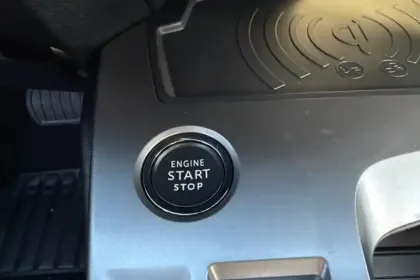 Photo 21 Peugeot 308  BlueHDi 130ch S&S EAT8