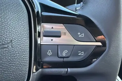 Photo 14 Peugeot 308  BlueHDi 130ch S&S EAT8