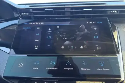 Photo 17 Peugeot 308  BlueHDi 130ch S&S EAT8