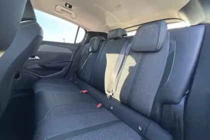 Photo 9 Peugeot 308  BlueHDi 130ch S&S EAT8