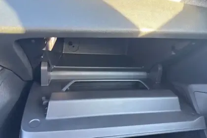 Photo 27 Peugeot 308  BlueHDi 130ch S&S EAT8