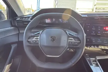 Photo 11 Peugeot 308  BlueHDi 130ch S&S EAT8