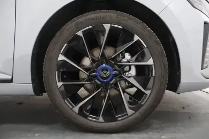 Photo 13 Renault Clio  E-Tech full hybrid 145 ch GSR2