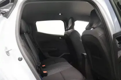 Photo 11 Renault Clio  E-Tech full hybrid 145 ch GSR2