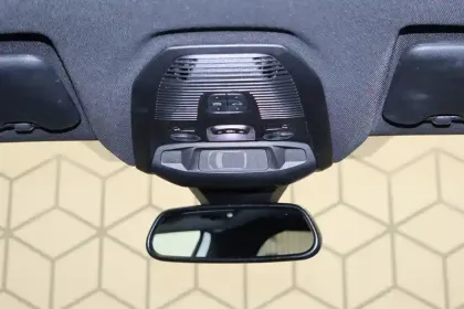 Photo 36 Peugeot 5008  PureTech 130ch S&S BVM6