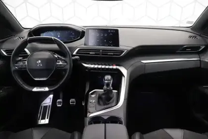 Photo 8 Peugeot 5008  PureTech 130ch S&S BVM6