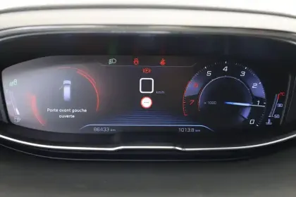 Photo 17 Peugeot 5008  PureTech 130ch S&S BVM6