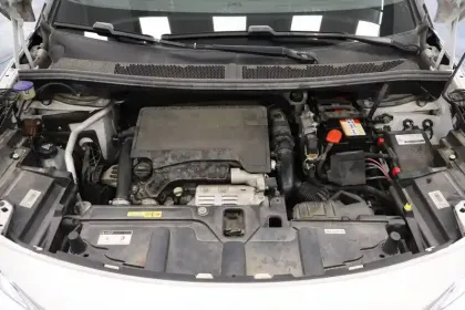 Photo 7 Peugeot 5008  PureTech 130ch S&S BVM6