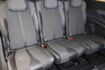 Photo 11 Peugeot 5008  PureTech 130ch S&S BVM6