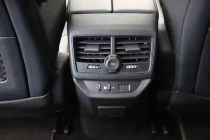 Photo 29 Peugeot 5008  PureTech 130ch S&S BVM6