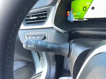 Photo 43 Renault Symbioz  E-Tech full hybrid 145