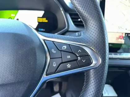 Photo 73 Renault Symbioz  E-Tech full hybrid 145