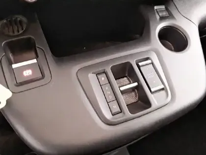 Photo 37 Peugeot Partner  FOURGON M 650 KG BLUEHDI 130 S&S EAT8