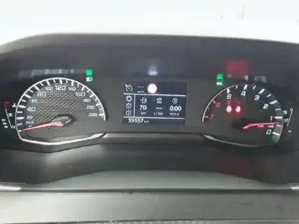 Photo 33 Peugeot 208 Gén. II Ph1 NG Style 5