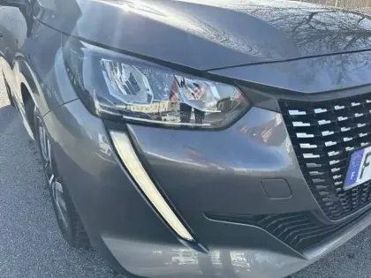 Photo 15 Peugeot 208  PureTech 100 S&S BVM6
