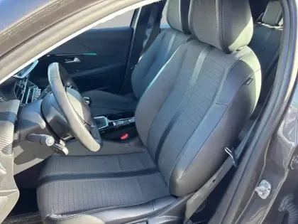 Photo 10 Peugeot 208  PureTech 100 S&S BVM6