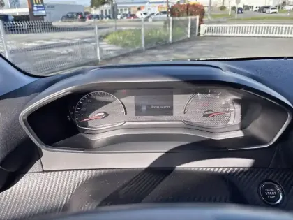 Photo 9 Peugeot 208  PureTech 100 S&S BVM6