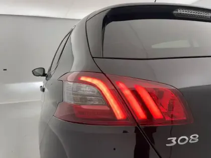 Photo 61 Peugeot 308  PureTech 130ch S&S BVM6