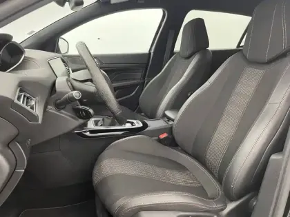 Photo 13 Peugeot 308  PureTech 130ch S&S BVM6